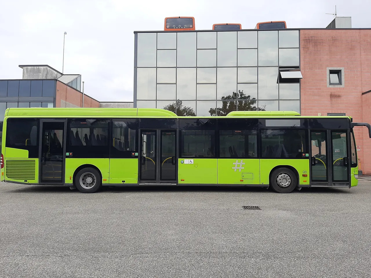 Suburban bus Mercedes-Benz Citaro: picture 10