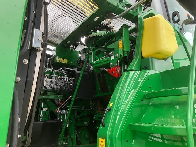 Forage harvester John Deere 8500i: picture 16