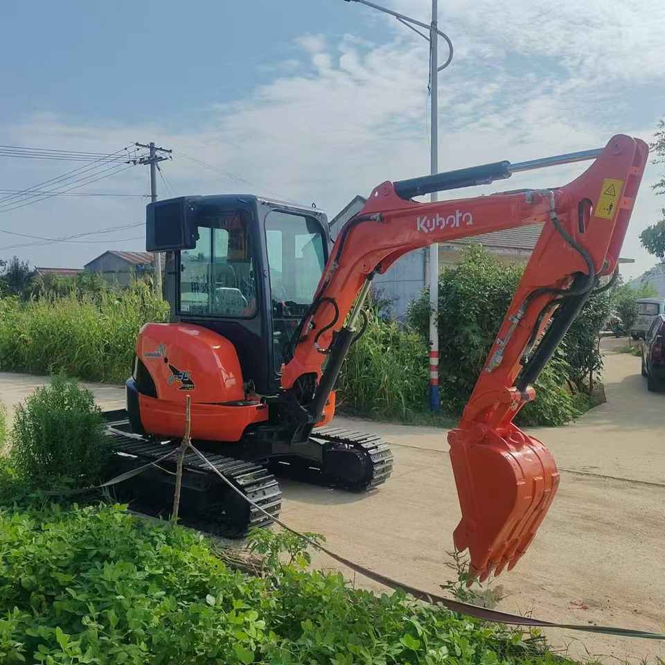 Mini excavator KUBOTA U35: picture 7