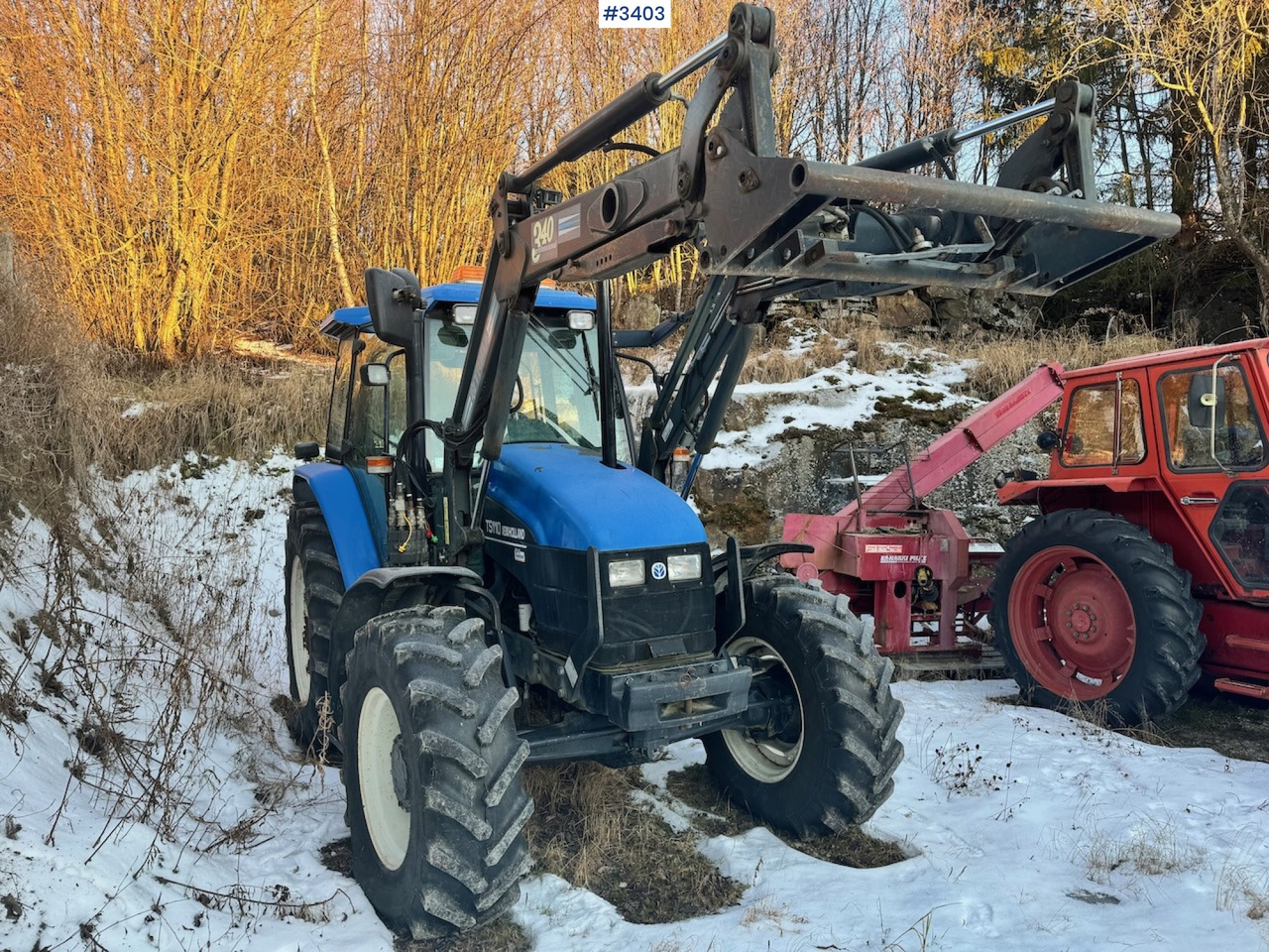 Farm tractor 2003 New Holland TS110 with Front Loader: picture 7