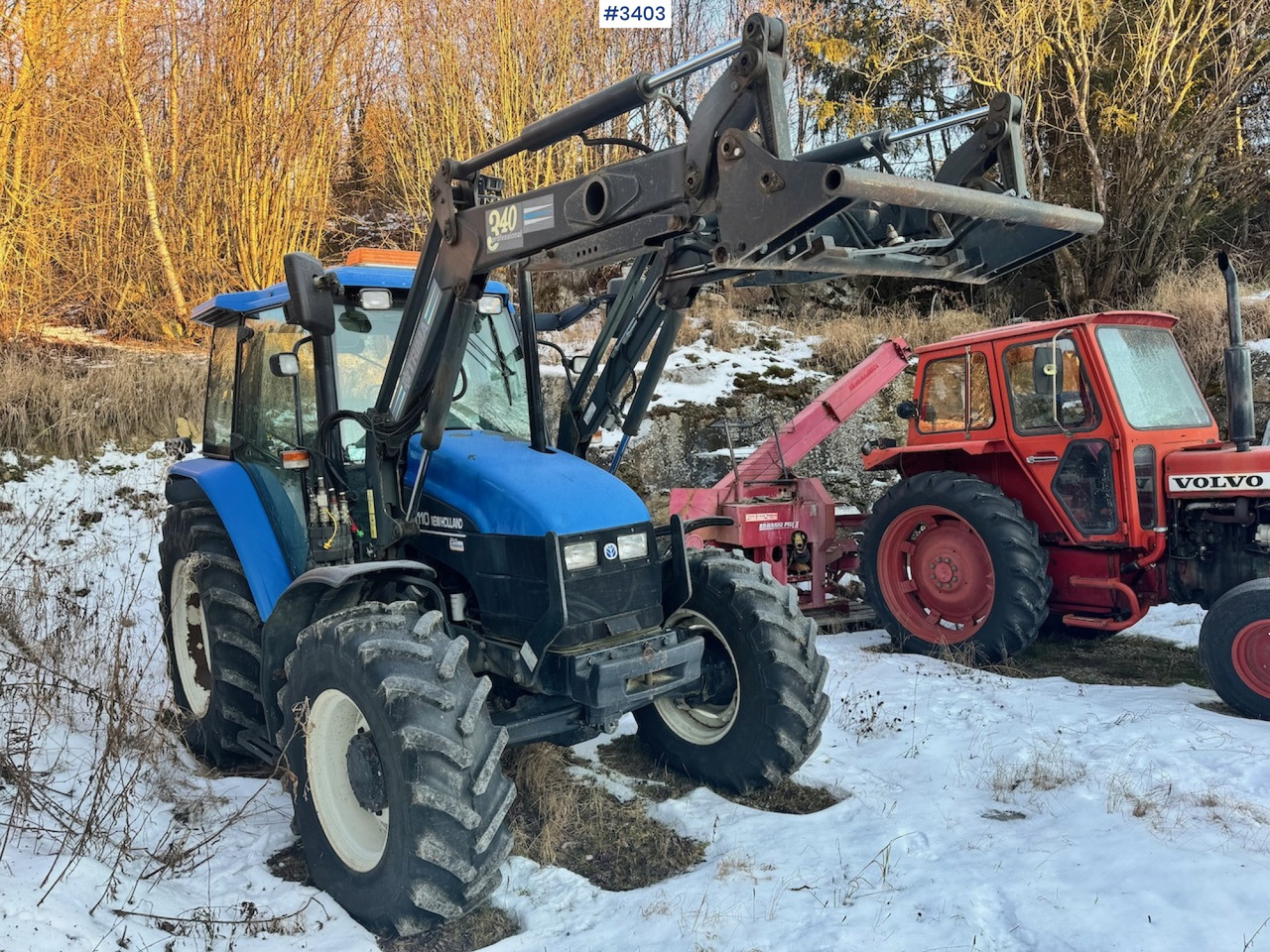 Farm tractor 2003 New Holland TS110 with Front Loader: picture 6