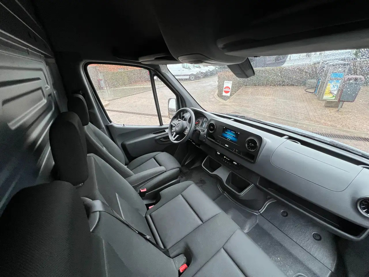 Panel van Mercedes-Benz Sprinter 315 L3H2 RWD (36.500€ex) CAMERA|MBUX| SENSOR: picture 21