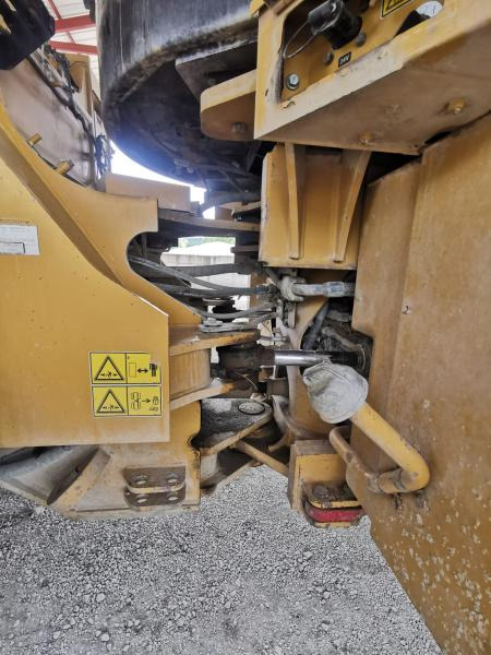 Wheel loader Caterpillar 972K: picture 23