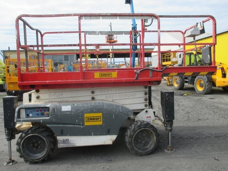 Scissor lift Haulotte Compact 12 DX: picture 6