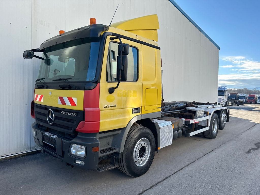 Hook lift truck Mercedes-Benz Actros 2744 EEV 3 Pedale Retarder 20T Hacken: picture 6