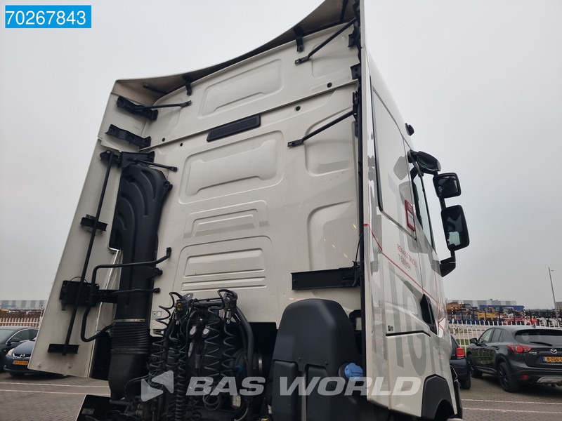 Leasing of Renault T 520 4X2 Retarder HighSleeperCab ACC Xenon Renault T 520 4X2 Retarder HighSleeperCab ACC Xenon: picture 9