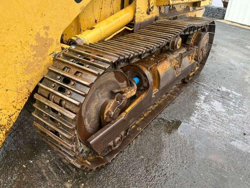 Crawler loader Caterpillar 953: picture 18