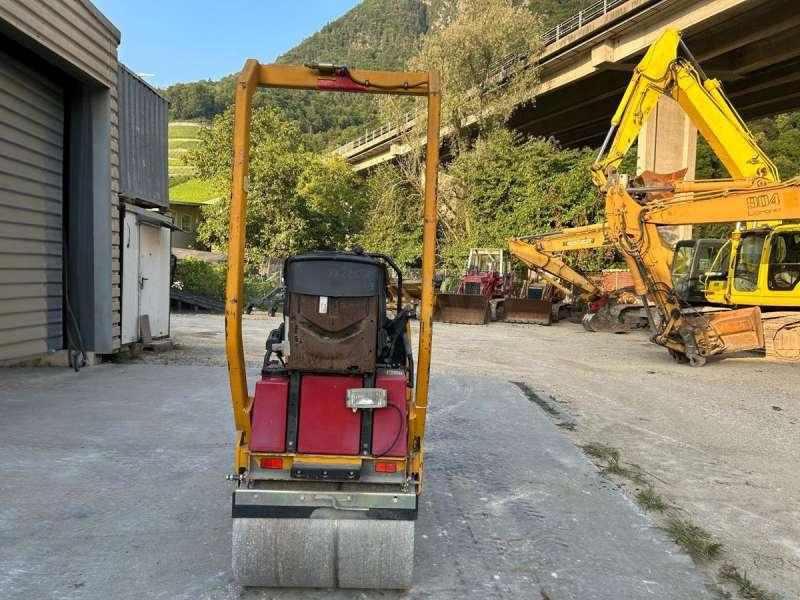 Road roller Dynapac CC82 MACHINE SUISSE: picture 16