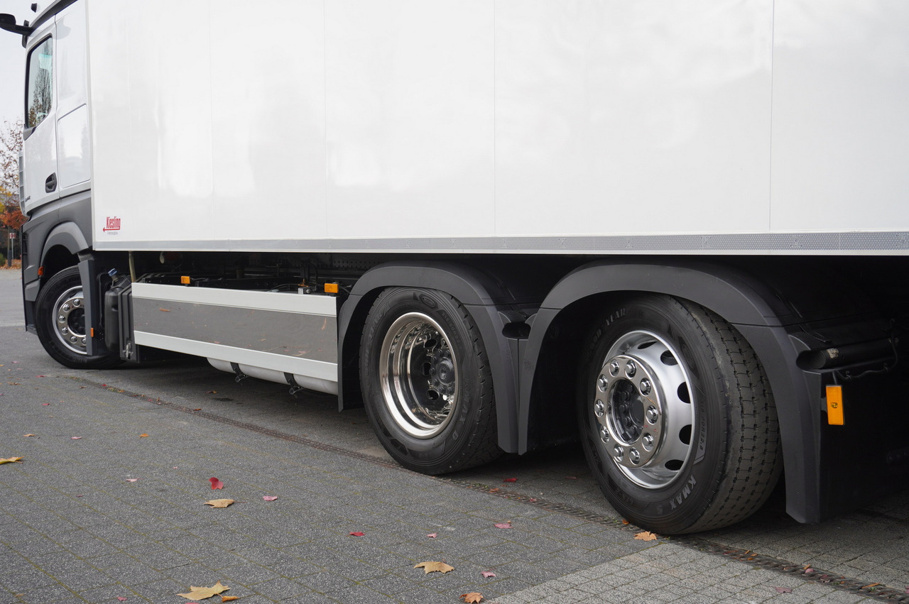 Refrigerator truck MERCEDES-BENZ Actros 2542 MP5 6x2 E6 / Kiesling refrigerated truck / 20 pallets / Thermo King T800R / steering axle: picture 26