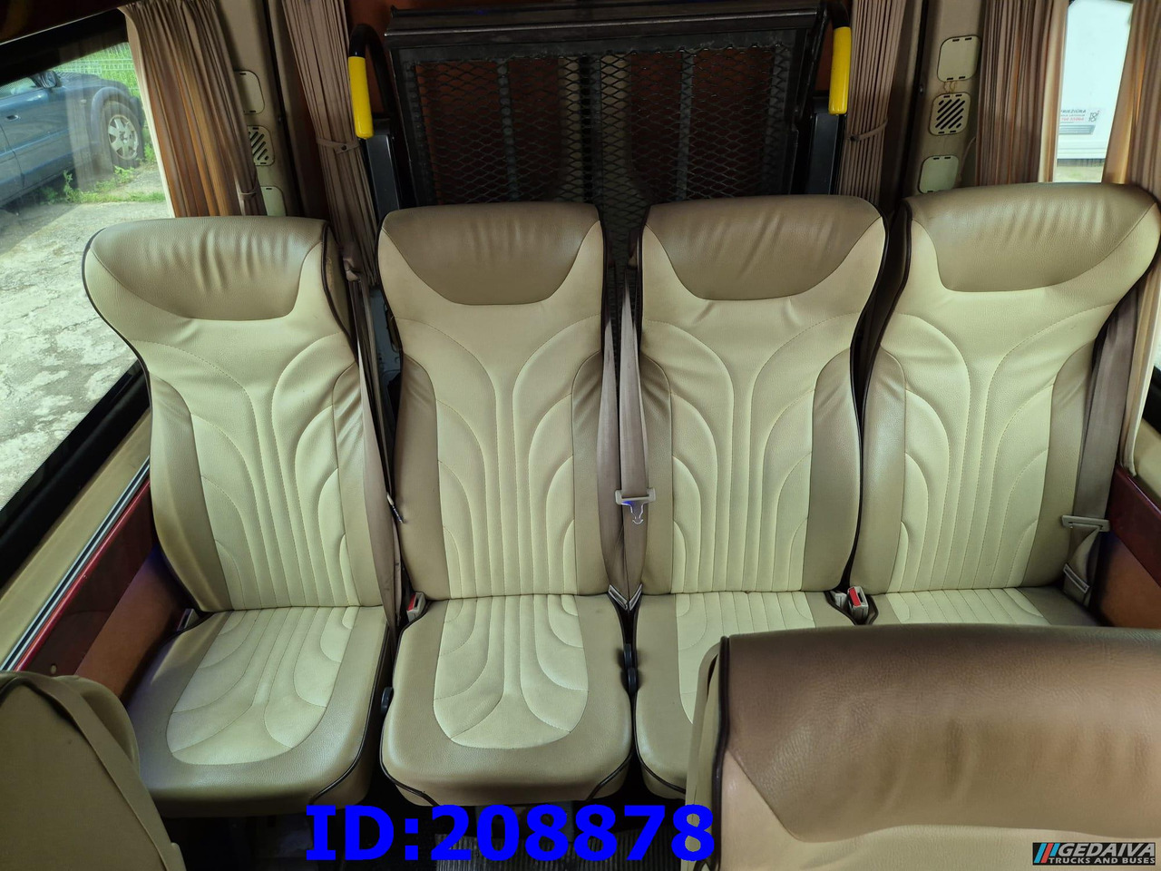 Coach MERCEDES-BENZ Sprinter 519 -VIP- 17 places: picture 25