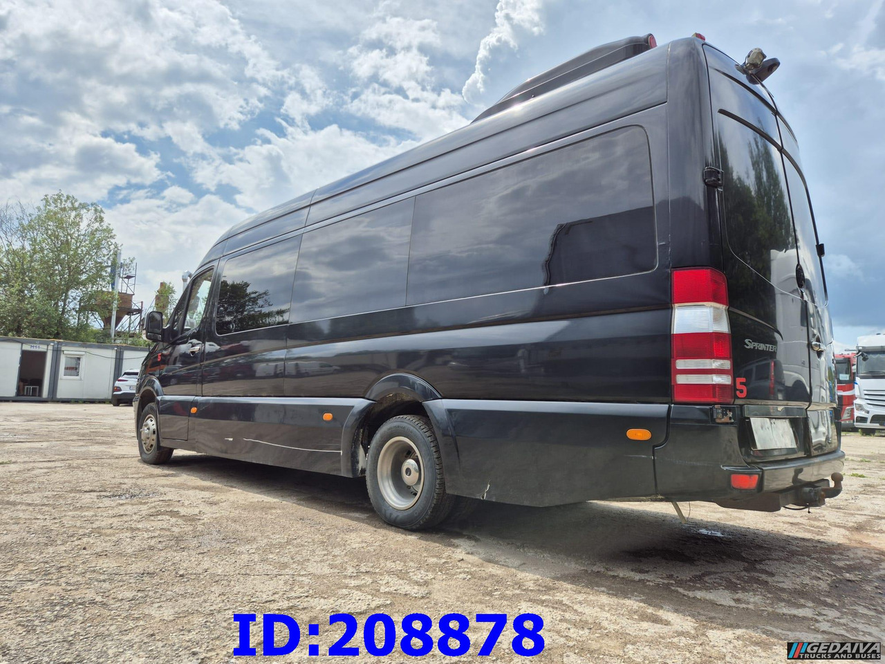 Coach MERCEDES-BENZ Sprinter 519 -VIP- 17 places: picture 6