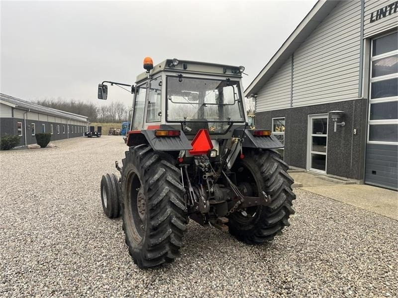 Farm tractor Massey Ferguson 390 HiLine med frontlift: picture 11