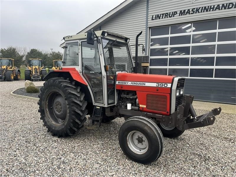 Farm tractor Massey Ferguson 390 HiLine med frontlift: picture 15