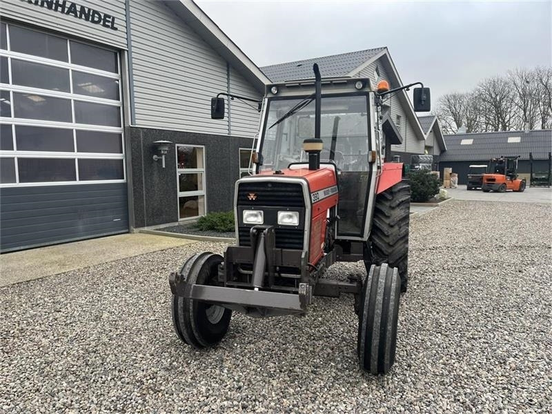 Farm tractor Massey Ferguson 390 HiLine med frontlift: picture 9