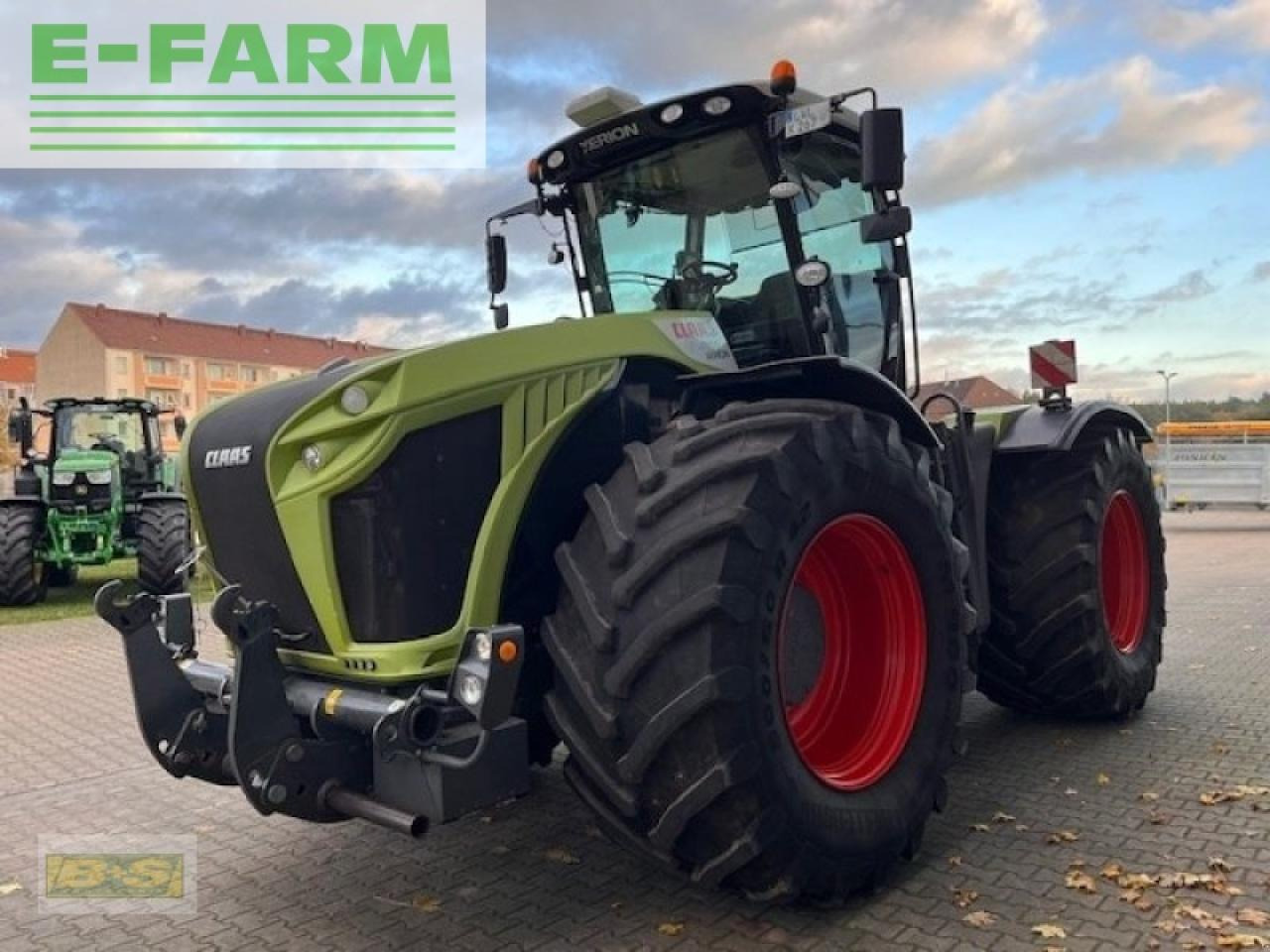 Farm tractor CLAAS xerion 4000 trac vc TRAC VC: picture 19