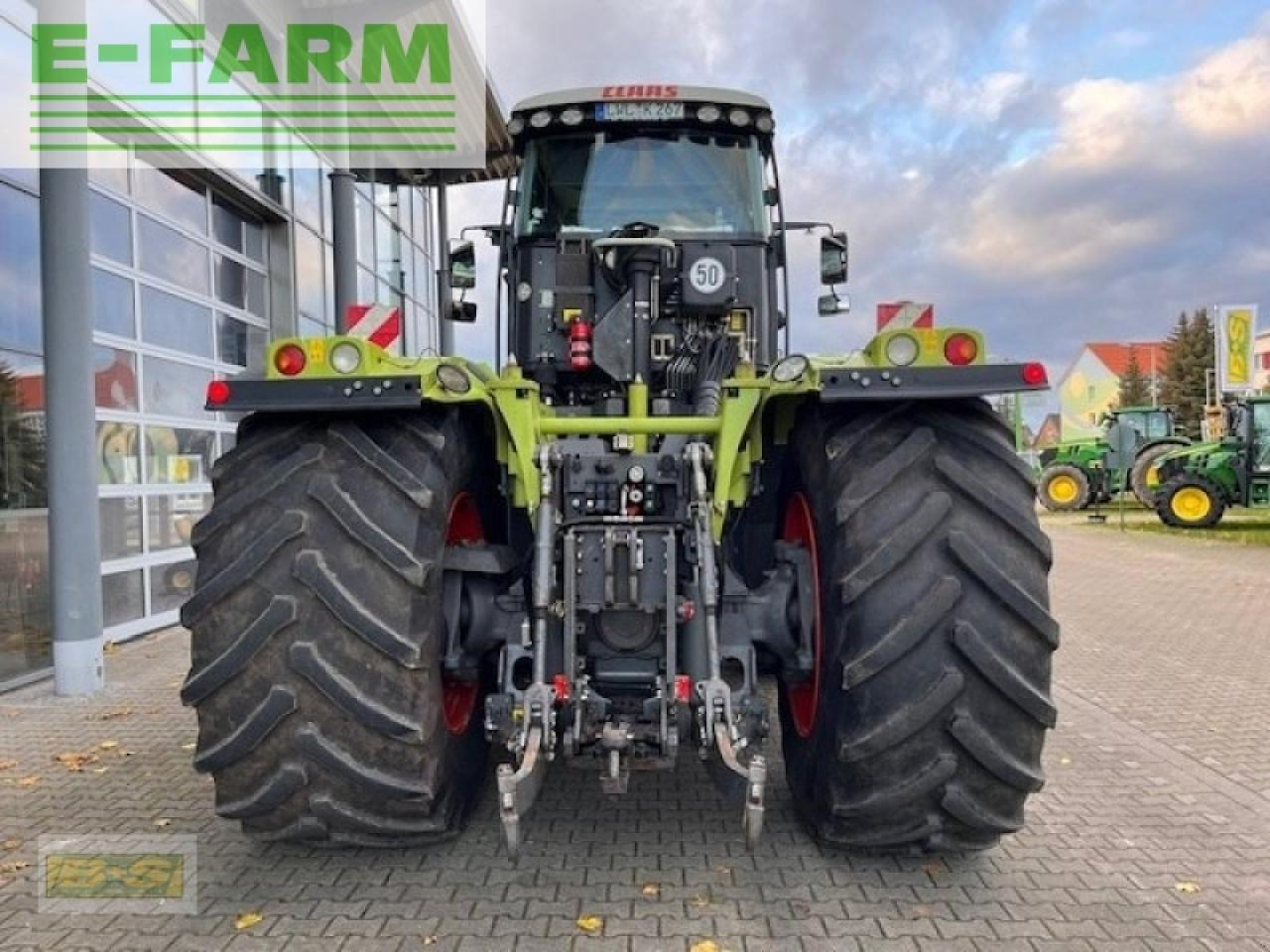 Farm tractor CLAAS xerion 4000 trac vc TRAC VC: picture 17