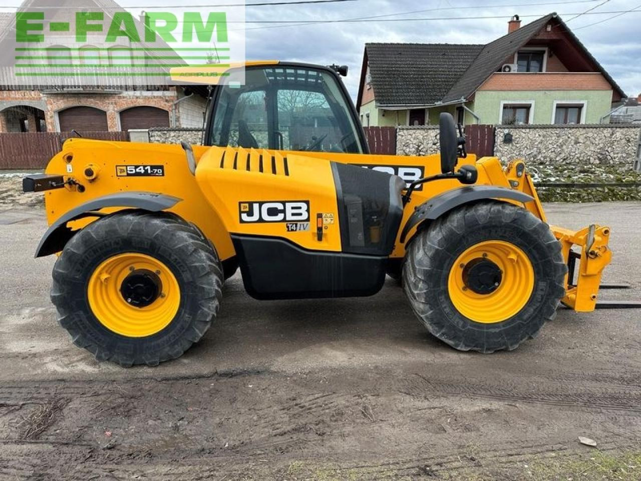 Telescopic handler JCB 541-70: picture 6