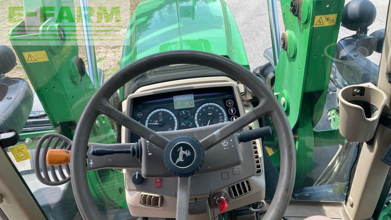 Farm tractor John Deere 6150m: picture 10