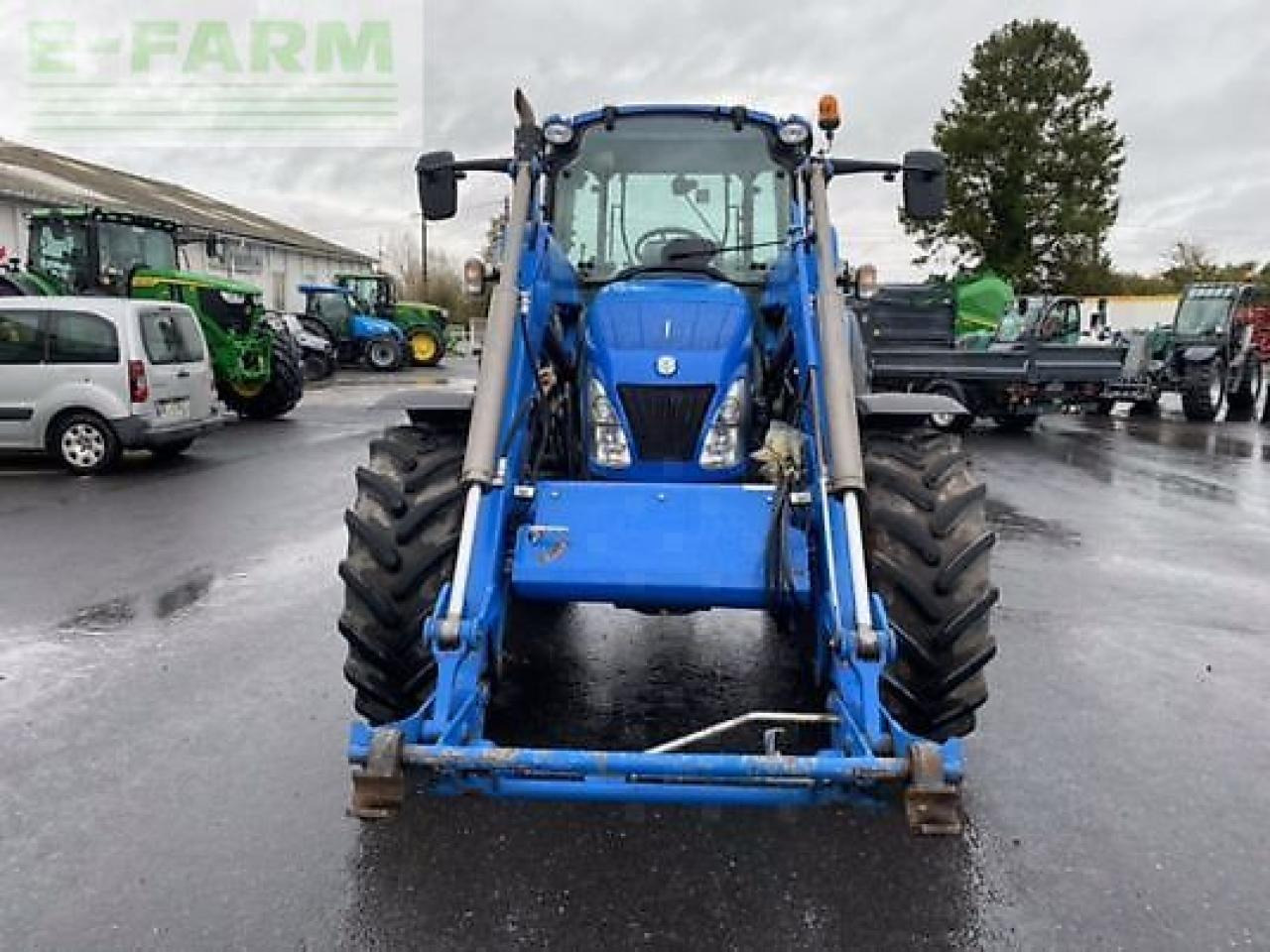 Farm tractor New Holland t5.95: picture 6