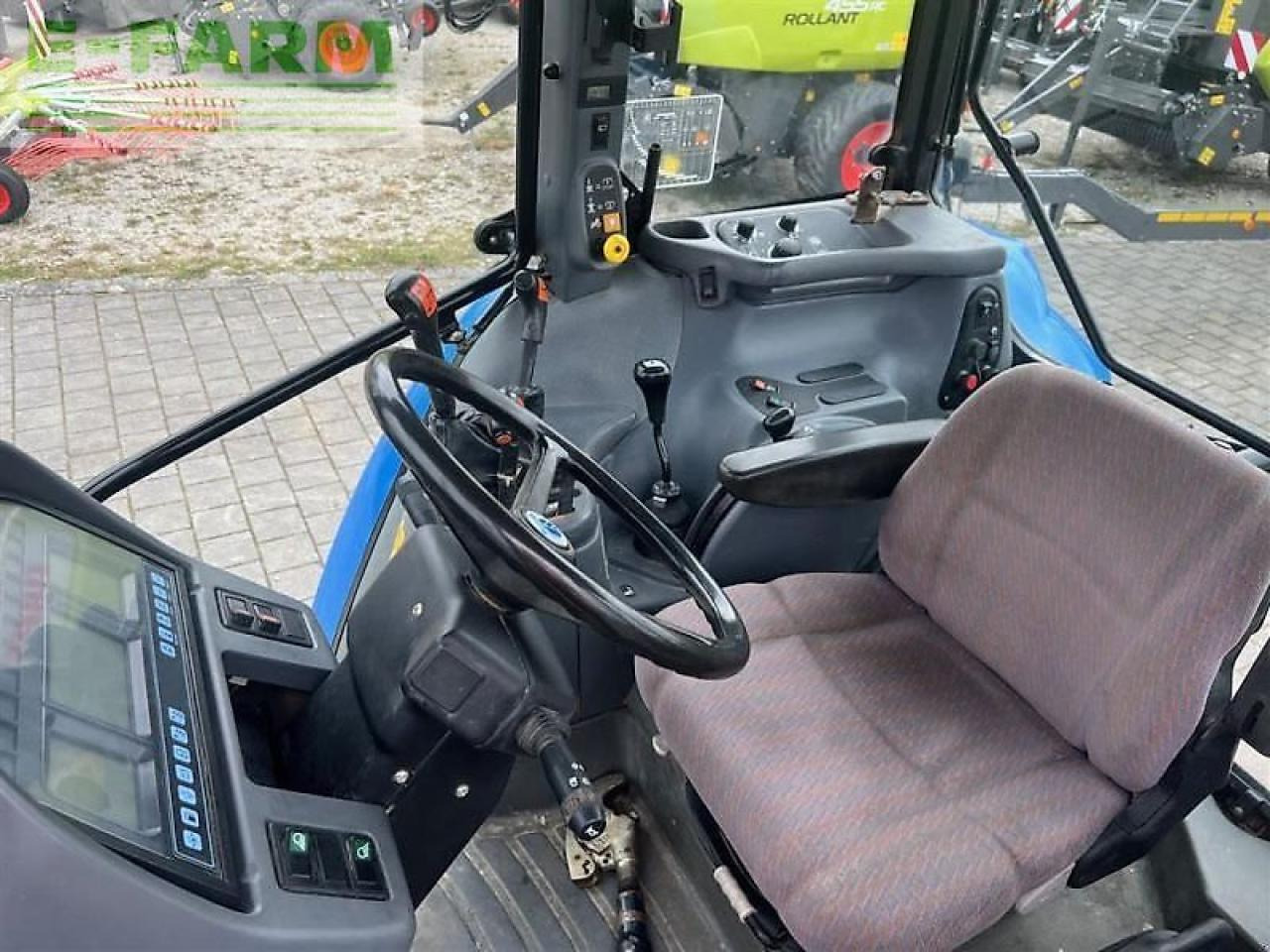 Farm tractor New Holland ts 90: picture 8