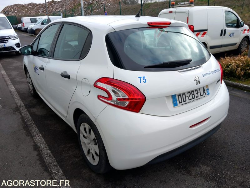 Car PEUGEOT 208 5 Portes 1.0 VTi 12V 68 cv - 69 100 km - SANS CT - DD-283-LA: picture 7