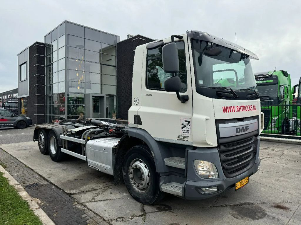 Hook lift truck DAF CF 440 6X2 EURO 6 DALBY 20T: picture 11