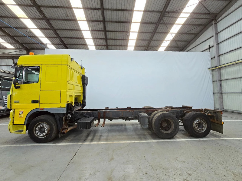 Cab chassis truck DAF XF 105.460 6x2 / EURO 5 / LIFTAS / STUURAS / AIRCO: picture 9