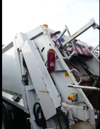 Garbage truck REF:8416 - Camion poubelle Renault Midlum 220.12 medium light (2013-85.979 km): picture 16