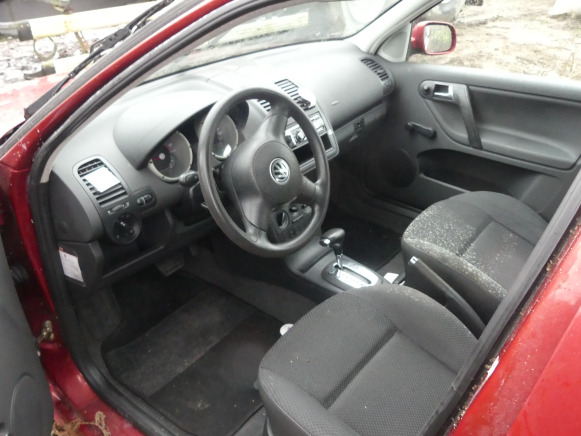 Car Voiture sans papiers (saisie sur voirie) Volkswagen Polo: picture 15