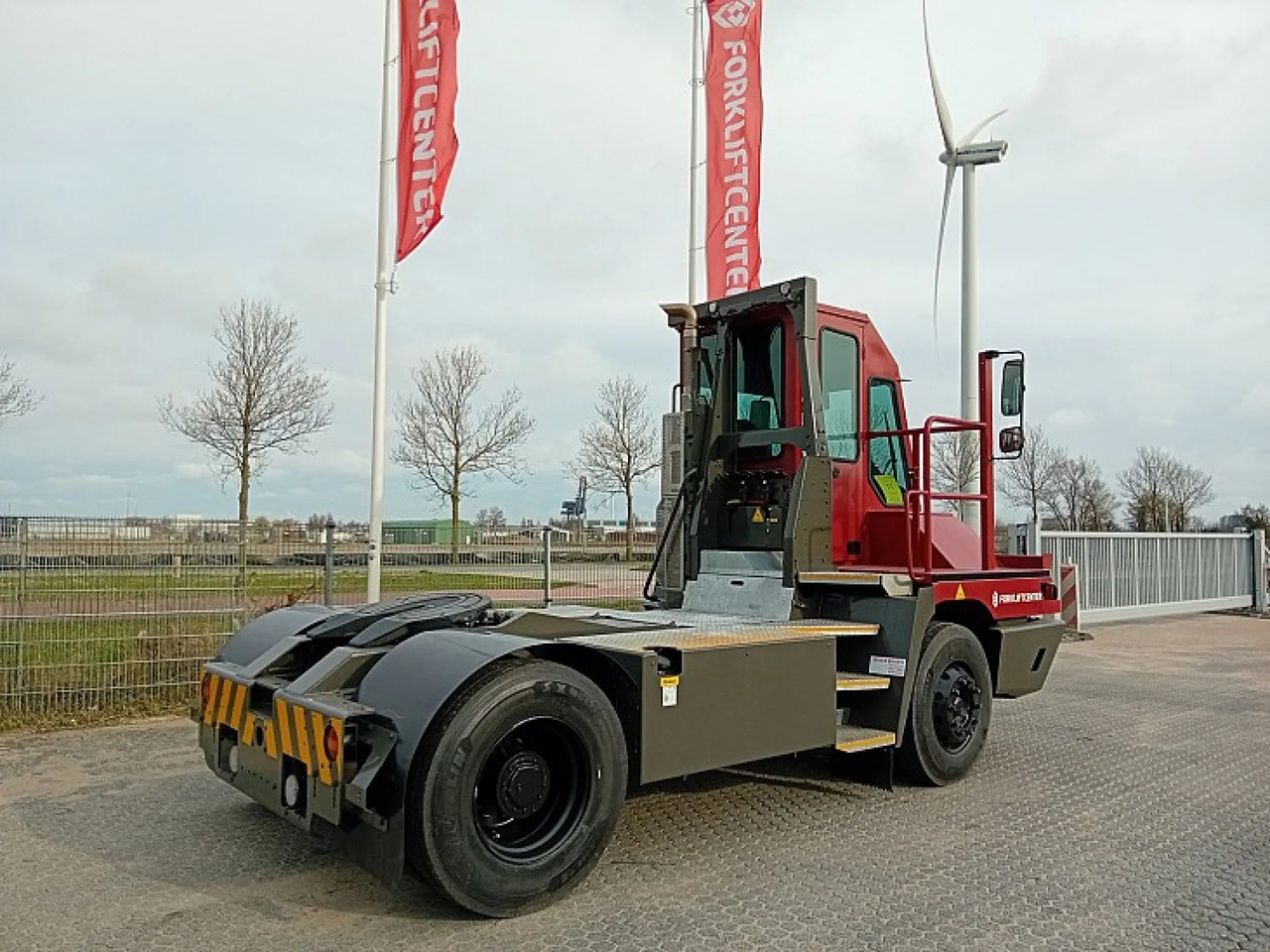 Terminal tractor TERBERG - YT220: picture 7