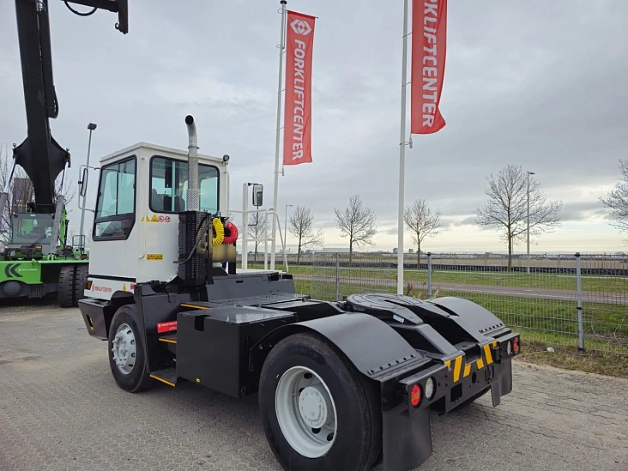 Terminal tractor TERBERG - YT220: picture 7