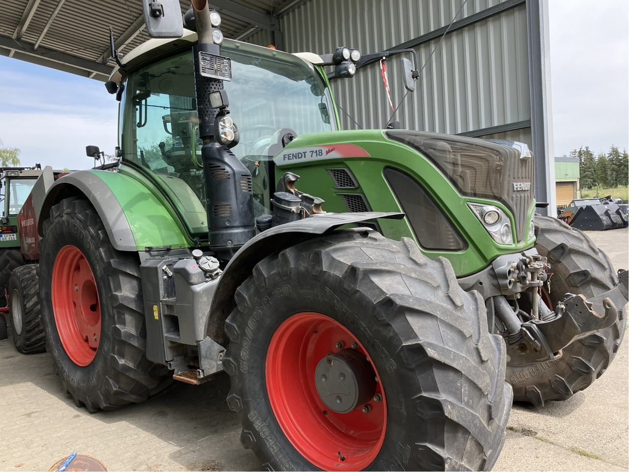 Farm tractor Fendt 718 Vario Profi Plus: picture 9