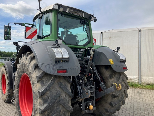 Farm tractor Fendt 828 Vario S4 ProfiPlus: picture 6