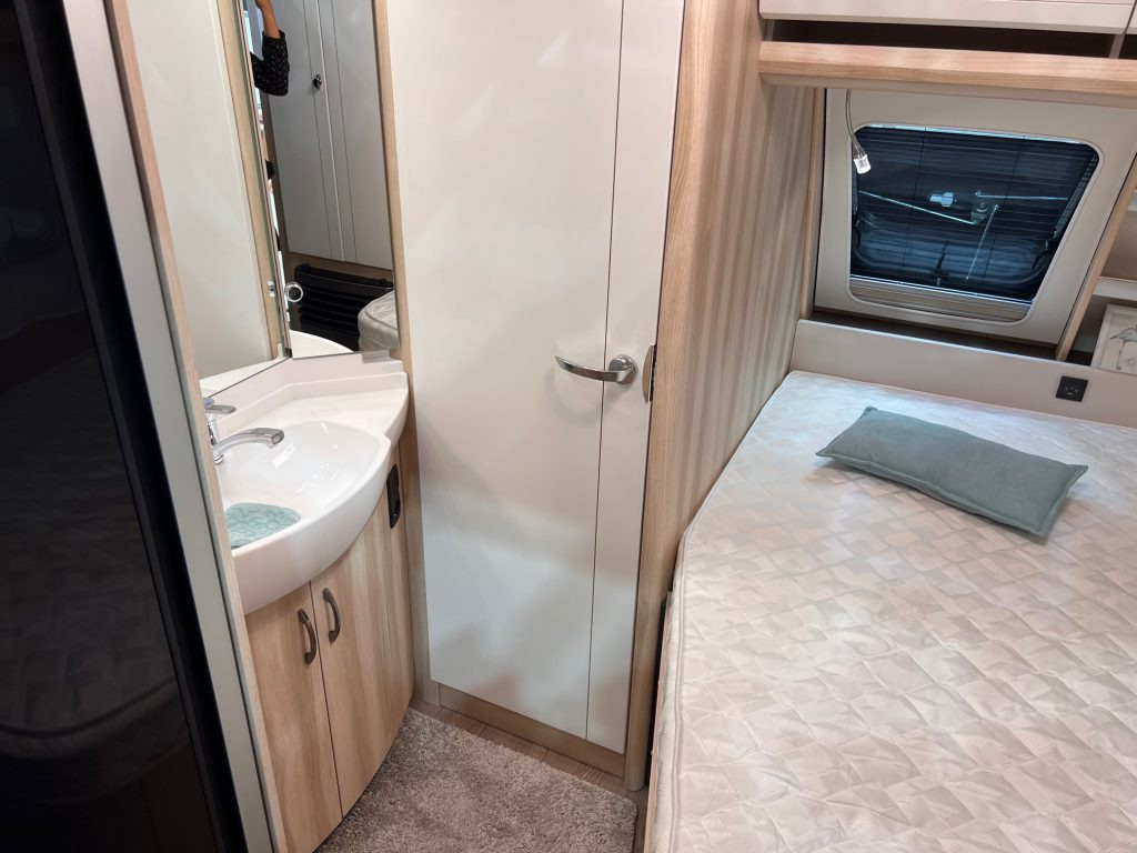 New Caravan Hobby DE LUXE 460 UFe: picture 9