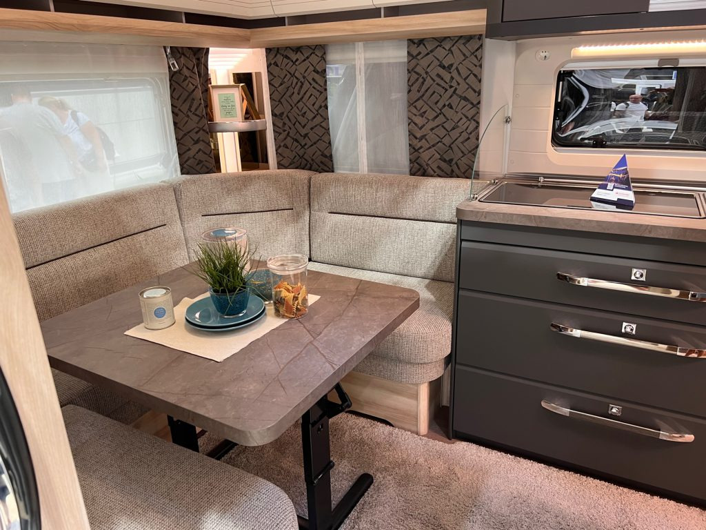 New Caravan Hobby DE LUXE 460 UFe: picture 6