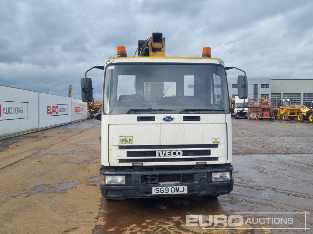 Truck mounted aerial platform 1998 Iveco 4x2 Access Platform Truck, Stabilisers, Manual Gearbox (DVLA SCRAPPED MARKER): picture 8