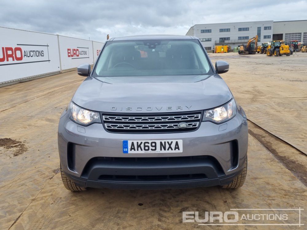 Car 2019 Land Rover Discovery: picture 8