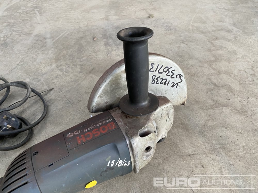 Construction equipment Bosch GWS22-230H 240 Volt Angle Grinder: picture 6