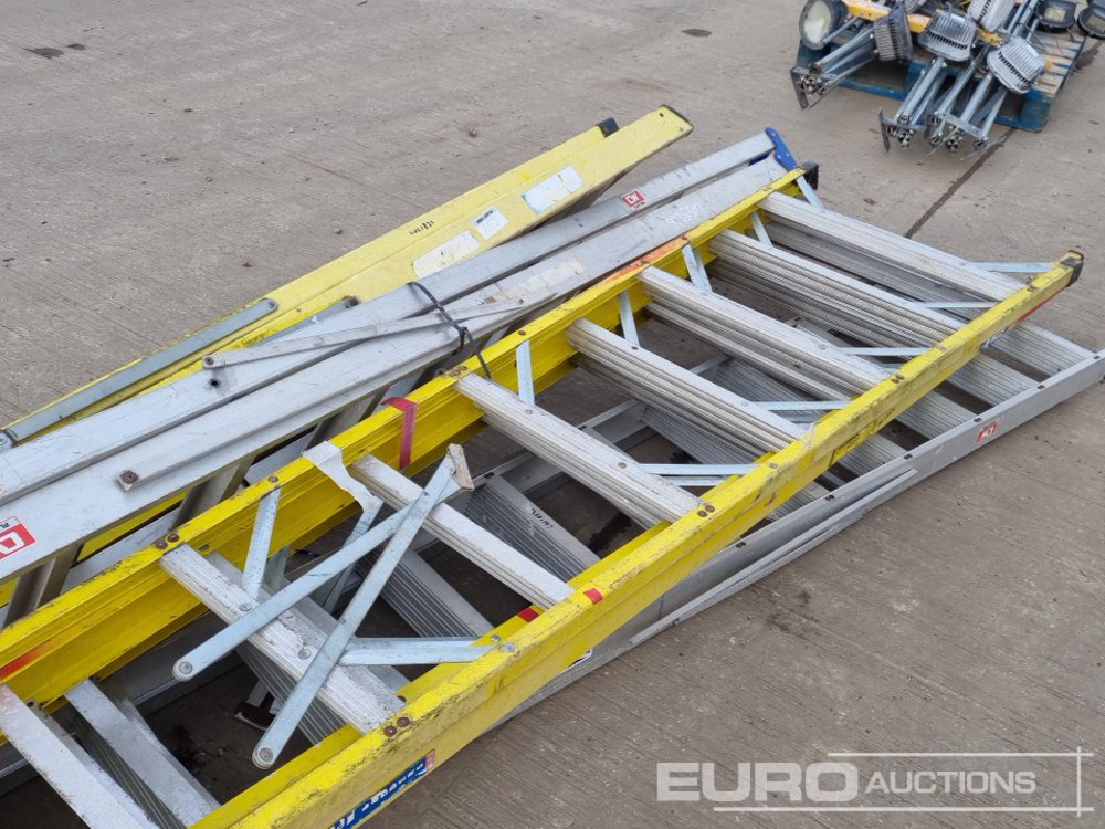 Construction equipment Fiberglass Step Ladders (3 of), Aluminium Step Ladders (2 of): picture 11