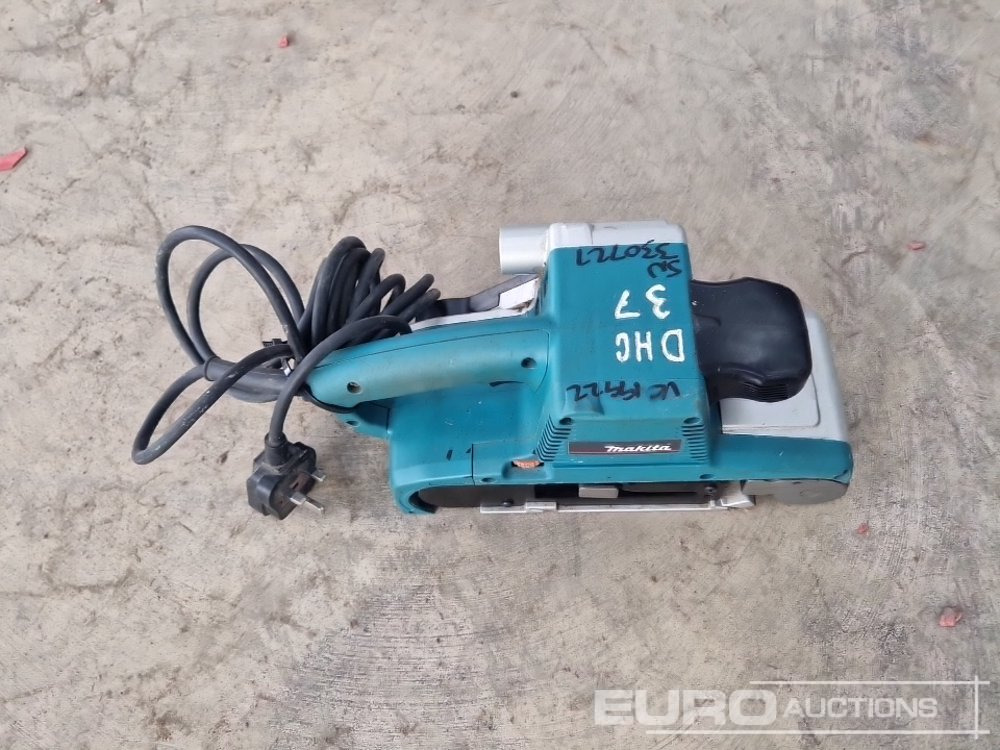 Construction equipment Makita 9404 240 Volt Belt Sander: picture 6