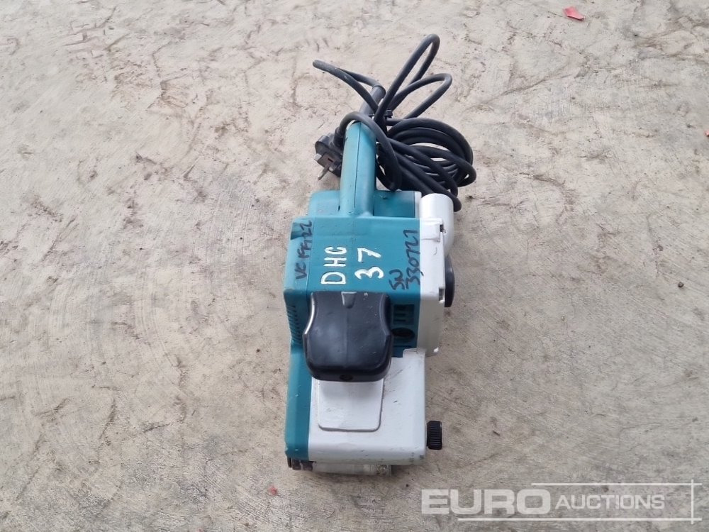 Construction equipment Makita 9404 240 Volt Belt Sander: picture 8