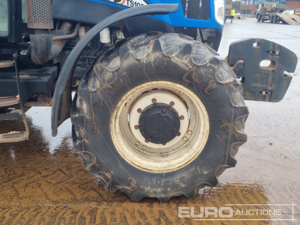 Farm tractor New Holland TS100A: picture 12