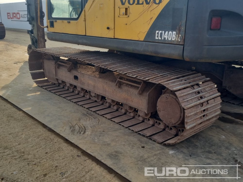 Crawler excavator Volvo EC140BLC: picture 12