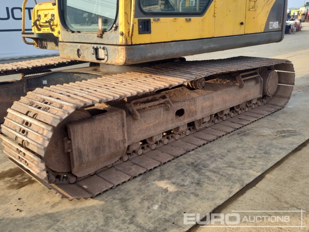 Crawler excavator Volvo EC140BLC: picture 10