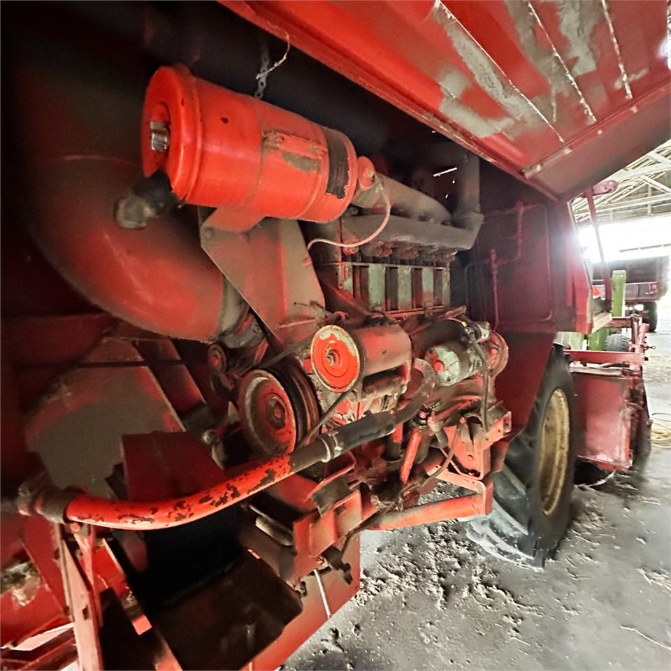 Harvester Deutz-Fahr M 750: picture 21