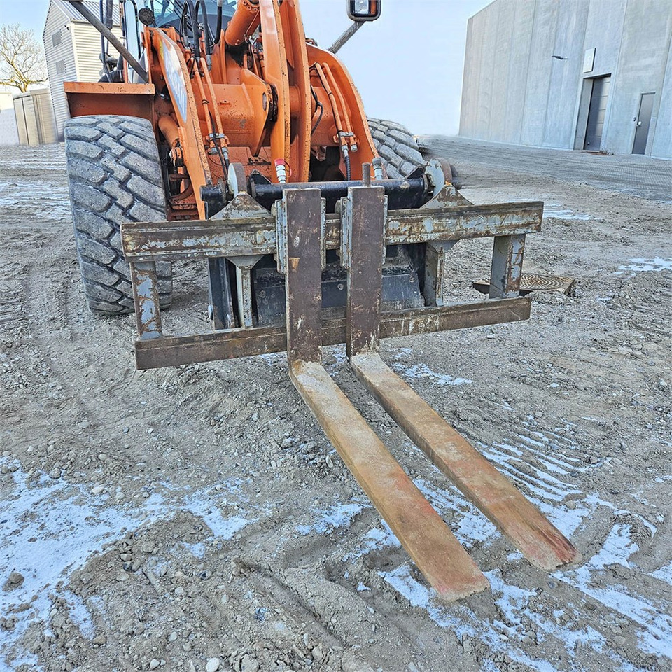 Wheel loader Doosan DL200-3: picture 33