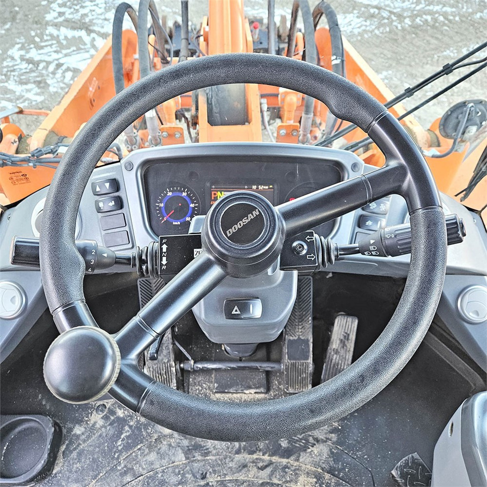 Wheel loader Doosan DL200-3: picture 19