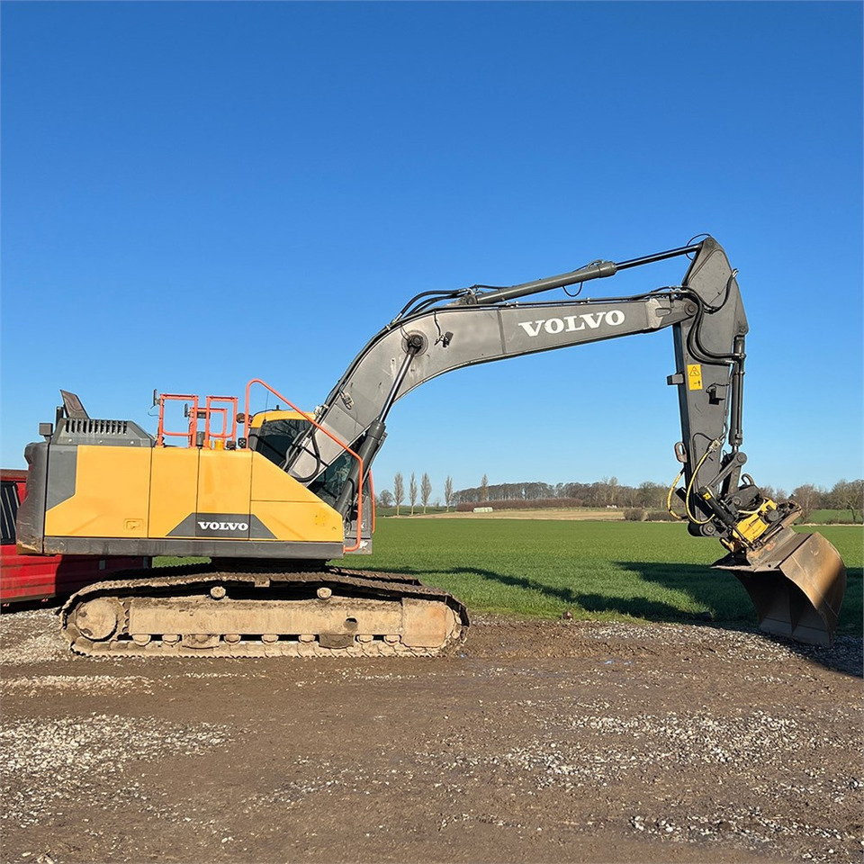 Crawler excavator Volvo EC250 EL: picture 11