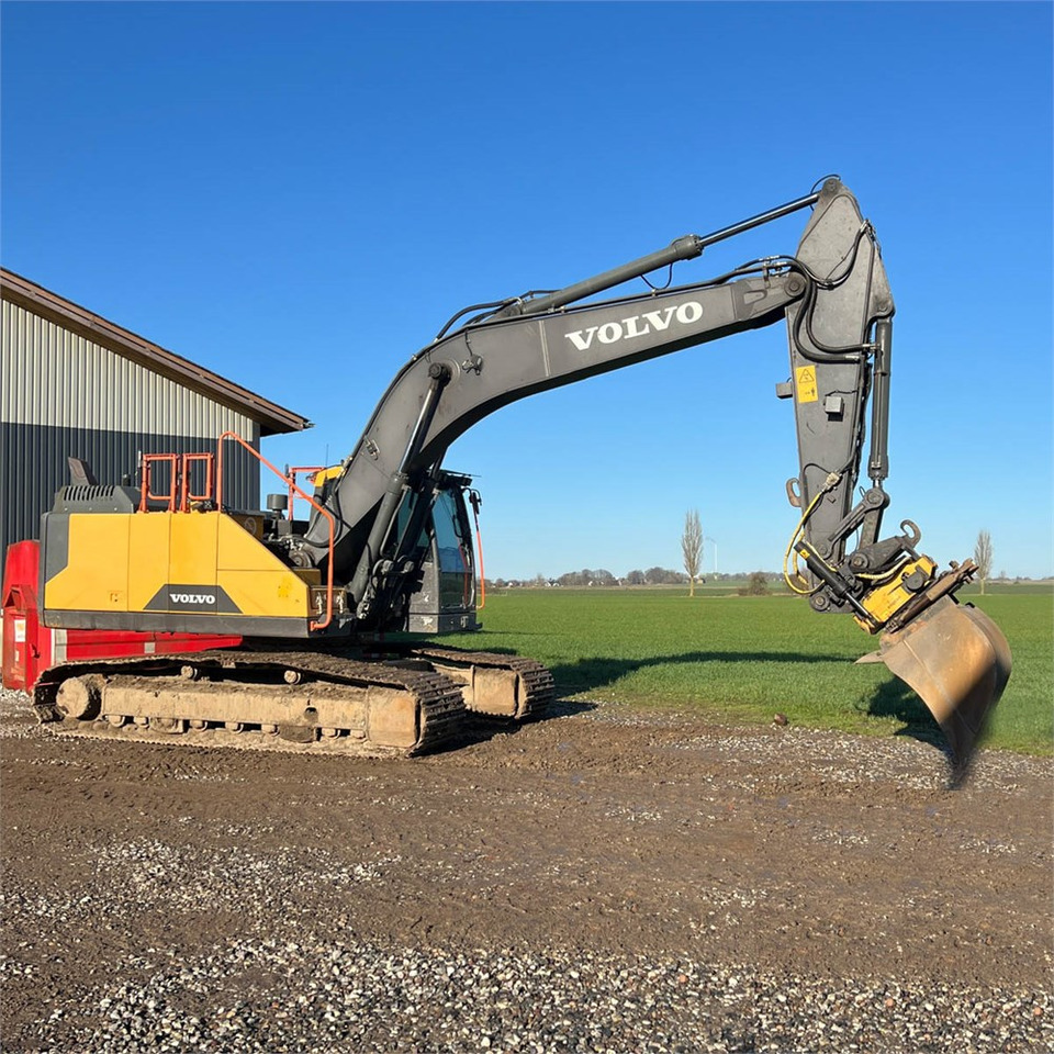 Crawler excavator Volvo EC250 EL: picture 12