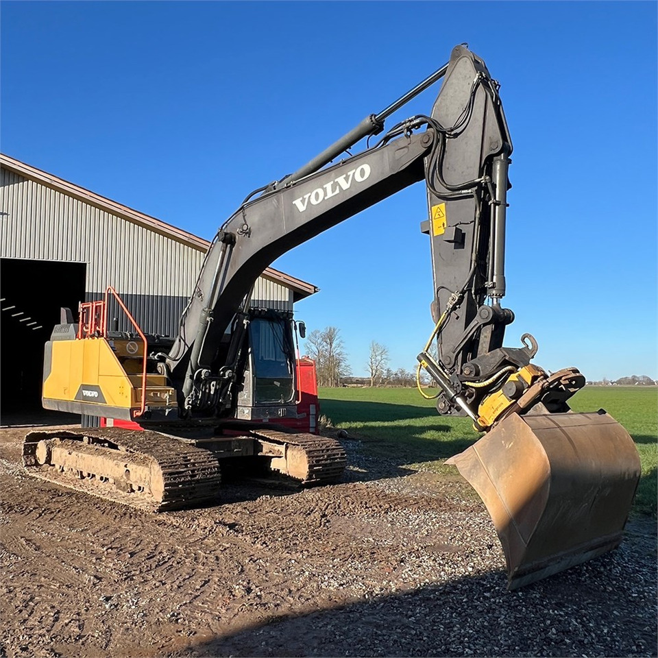 Crawler excavator Volvo EC250 EL: picture 13